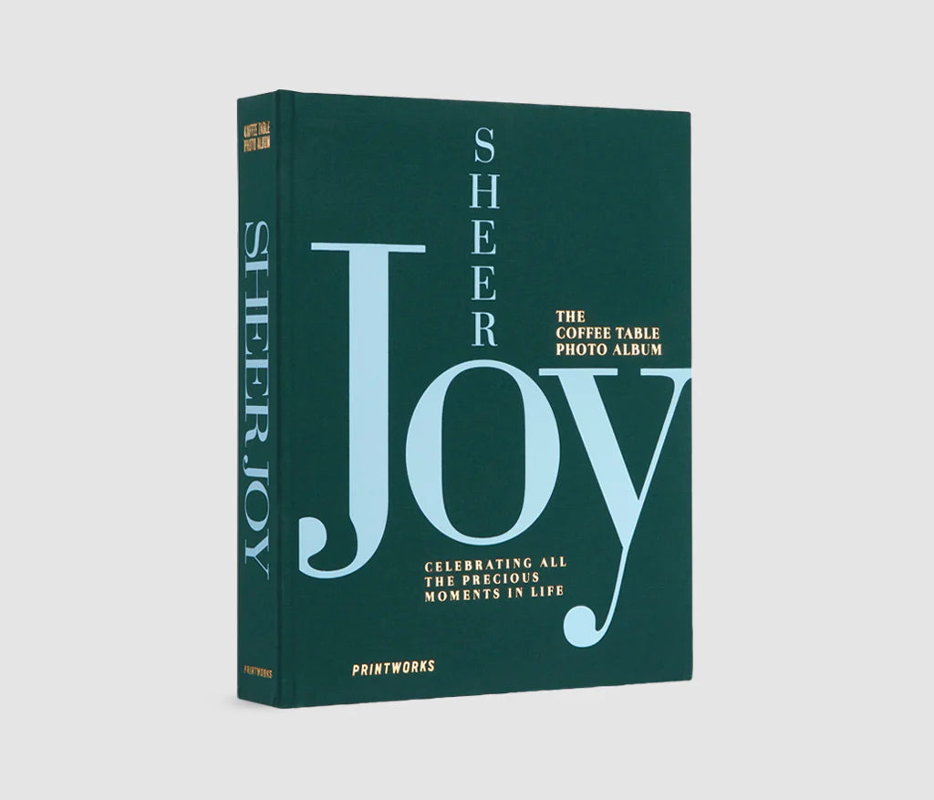 Elegant groen 'Foto Album Sheer Joy' van Printworks, bedrukt met goudfolie, ideaal voor het bewaren van babyfoto's