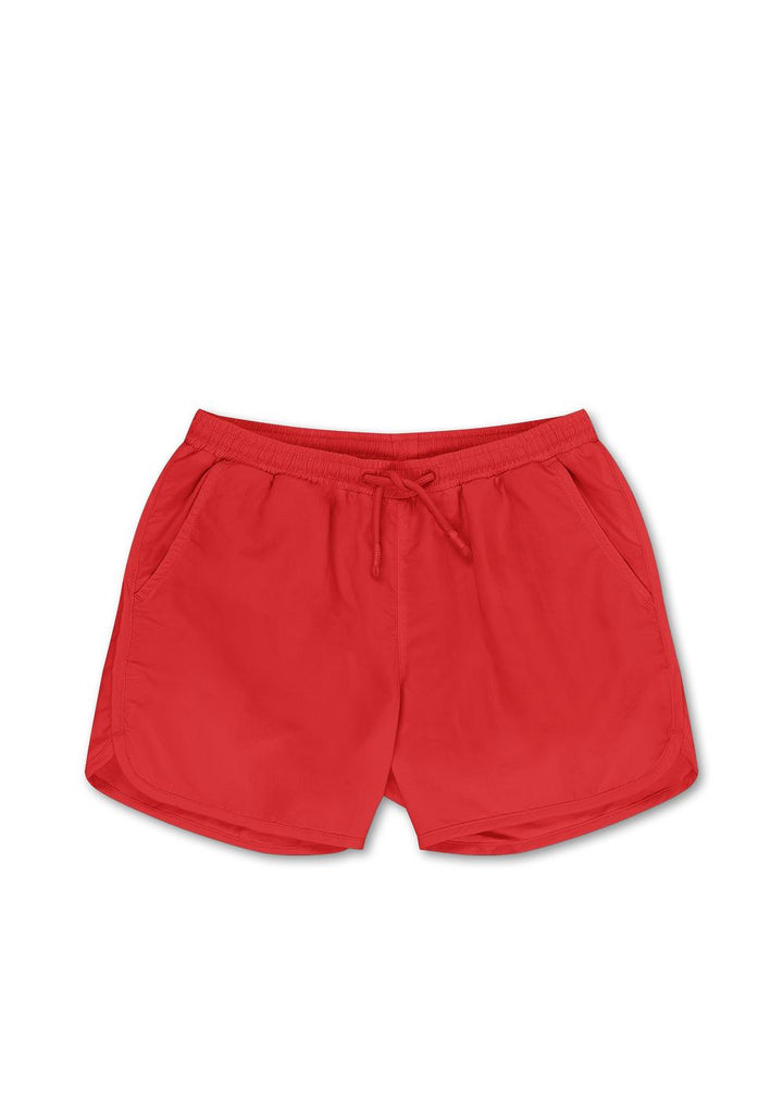 Rode zwemshort voor kinderen van Konges Slojd, model Mitch, ideaal voor strand en zwembad