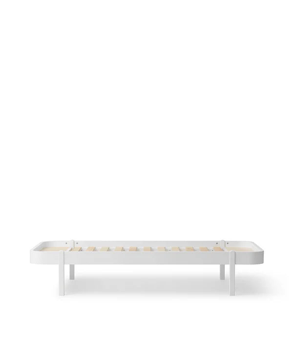 Bed 90 x 200 cm Wood Lounger White
