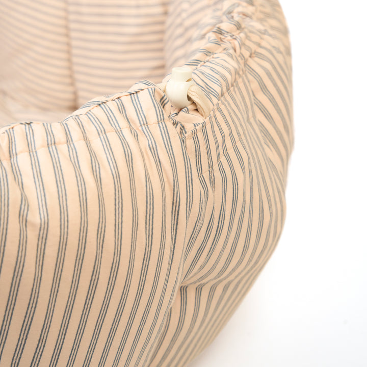 Play & Go Speelmat Blue Stripes Brown, omgevormd tot babynestje en opbergzak, ideaal voor baby’s