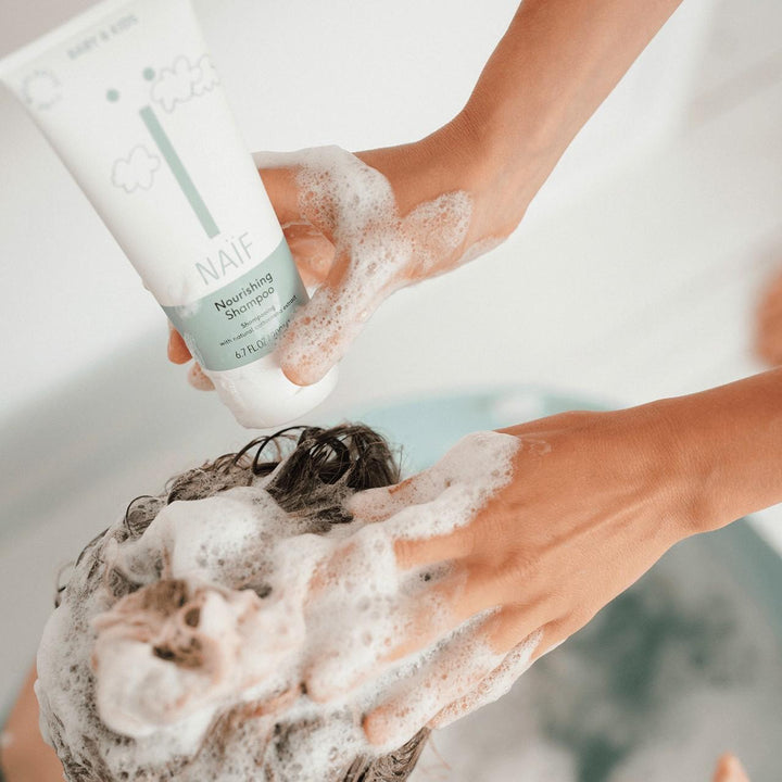 Naïf milde babyshampoo 200ml met natuurlijke reinigers en allergenenvrije geur