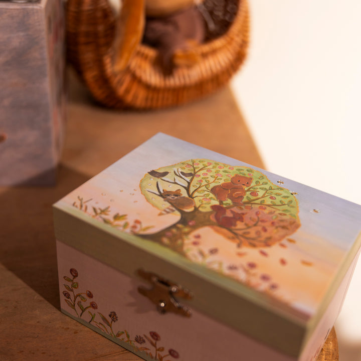 Egmont Toys - Muzikale Juwelendoos 4 Seizoenen | Dansende Beer