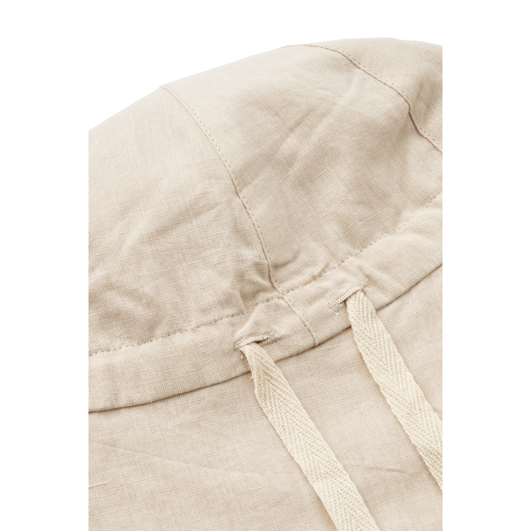 Liewood Gorm zonnehoedje van linnen en katoen in Sandy met lange nekflap