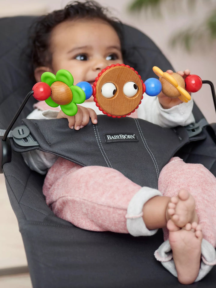 BabyBjörn speeltje Relax met ondeugende oogjes voor wipstoel