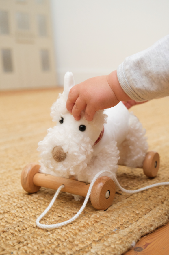 Egmont Toys - Trekfiguur Lola | Houten Wielen