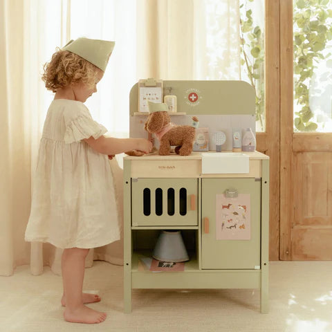 Little Dutch - Houten Dierenartspraktijk