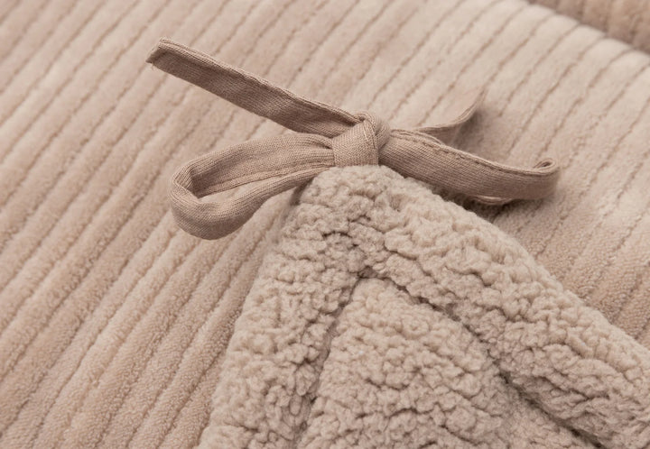 Jollein parkomrander Cloudy Rib Milky Coffee dubbelzijdig met rib en teddy