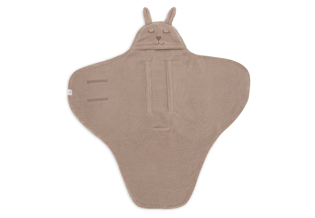 Jollein wikkeldeken Bunny Cloudy Rib Milky Coffee met teddy binnenkant