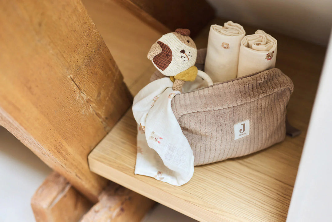 Jollein toilettas Cloudy Rib Milky Coffee met leaf print binnenkant
