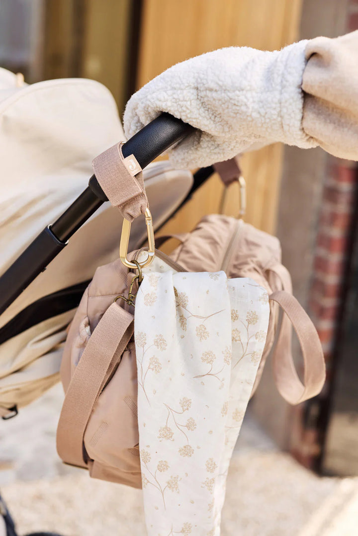 Jollein kinderwagenhaken Milky Coffee om tas of boodschappen op te hangen