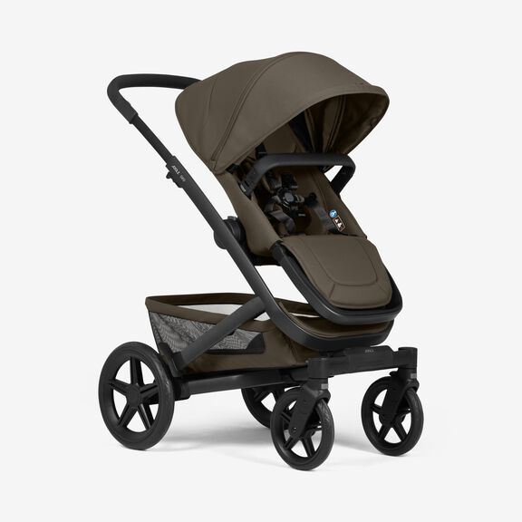 Joolz Geo3 kinderwagen in Special Hazel Brown met XL wielen en grote boodschappenmand.