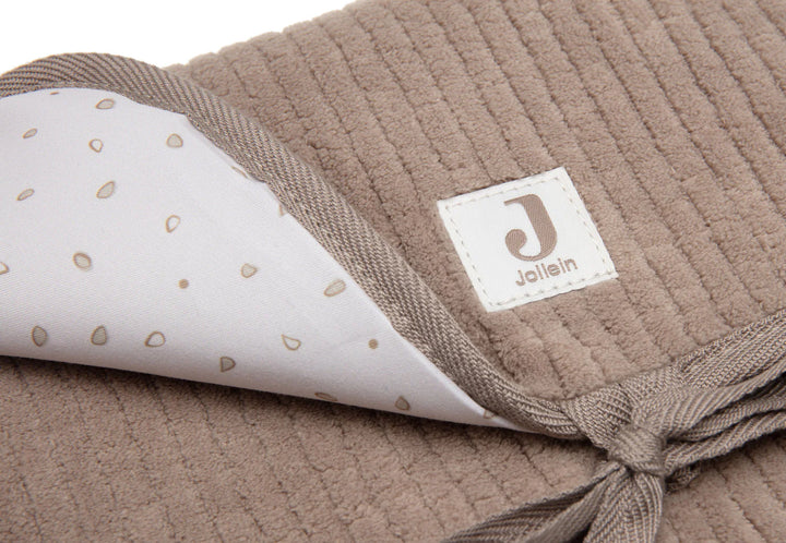 Jollein verzorgingsmatje Cloudy Rib Milky Coffee met leaf print binnenkant en opbergvakken
