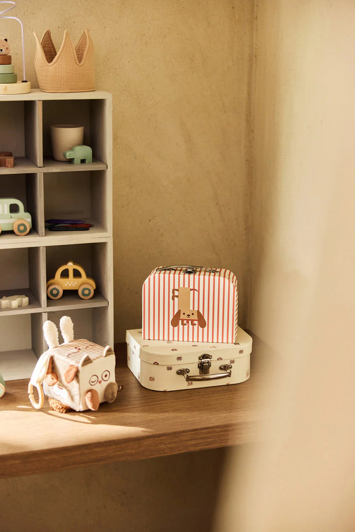 Jollein activiteitenkubus Animal Friends met dieren, rammelaar en knisperstof