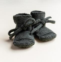 Hvid slofjes Pine Mt 0-9M in merinowol – perfecte pasvorm voor babyvoetjes