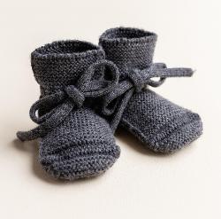 Hvid slofjes Charcoal 9-15M – stijlvolle merinowollen babyslofjes