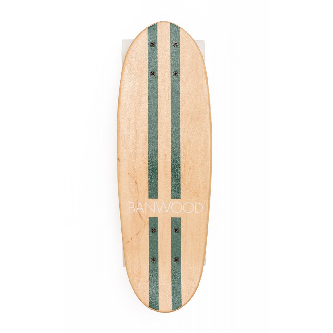 Banwood Skateboard Green in speelse pasteltinten, ideaal voor comfortabel rijden op Canadees esdoornhout