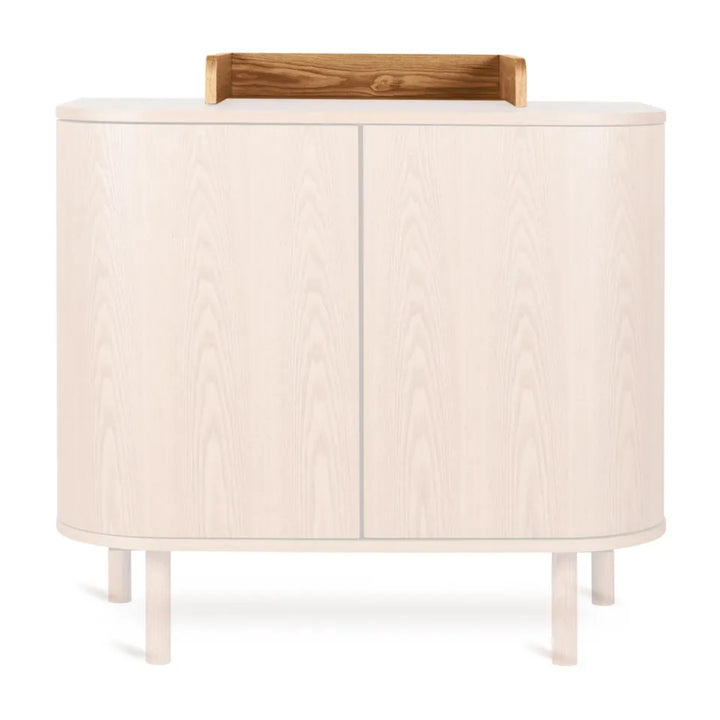 "Quax Yume Commode Extensie in Natural Ash, transformeert commode naar een veilige en stijlvolle luiertafel"