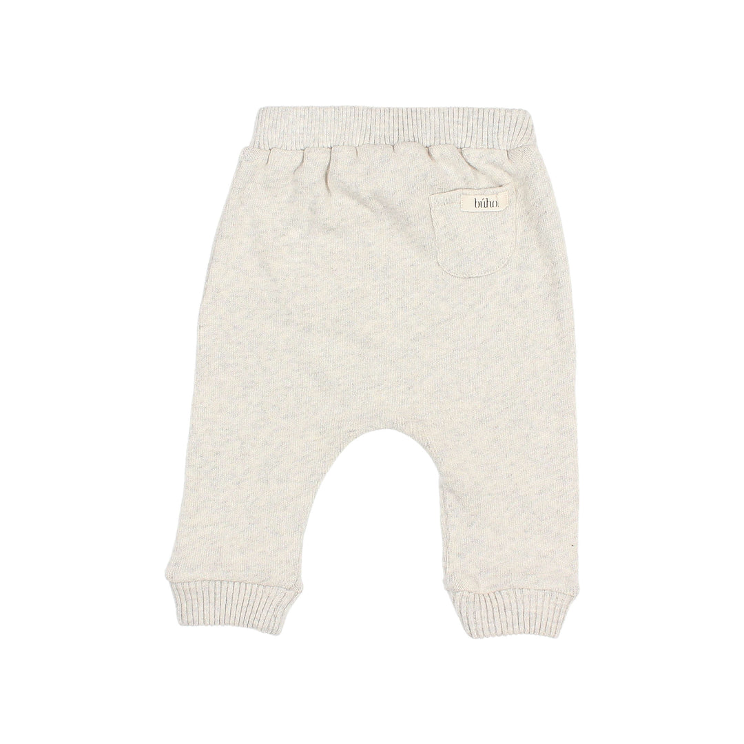 Buho babybroek in Light Grey met elastische tailleband, decoratief trekkoord en geribde manchetten, gemaakt van zacht katoen