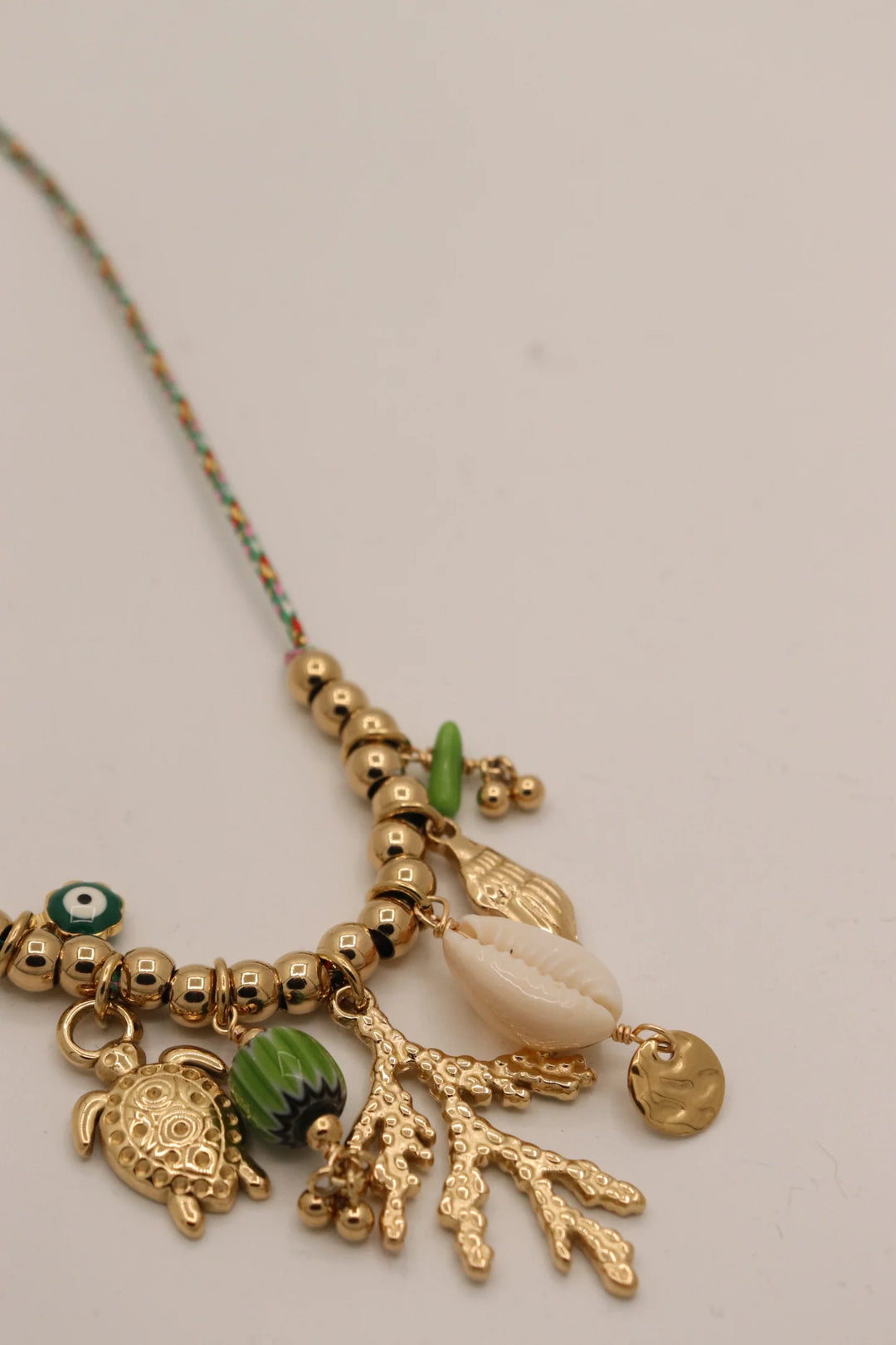 Masté Antwerp Chantal Halsketting, gemaakt van stainless steel met gouden plating, duurzaam, waterproof en allergievrij