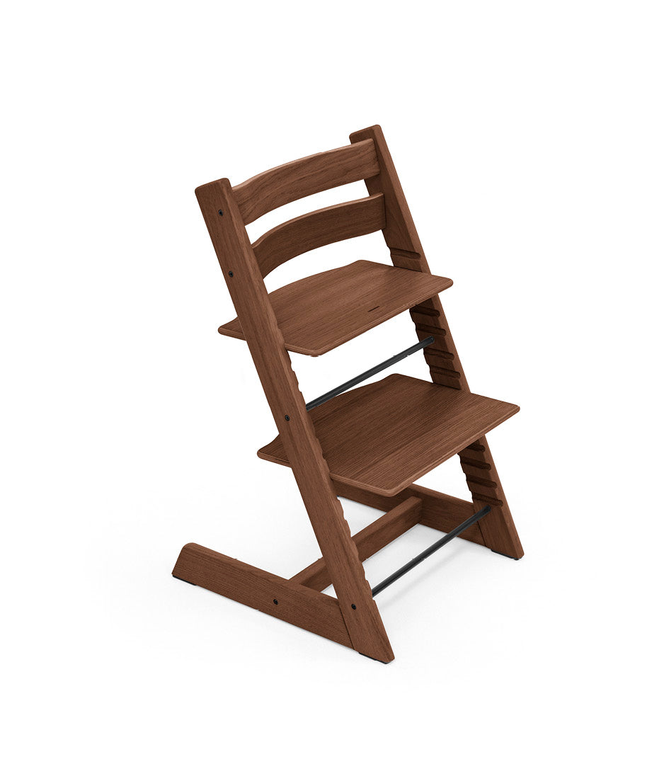 Stokke Tripp Trapp Oak Warm Brown kinderstoel in Scandinavisch design, verstelbaar en duurzaam.