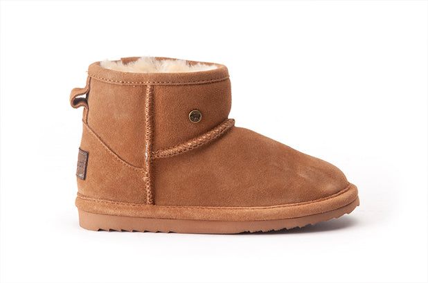 Warmbat Winter Laarzen Kids Wallaby Suede Cognac, halfhoog model met merinowollen binnenzool en water-repellent coating