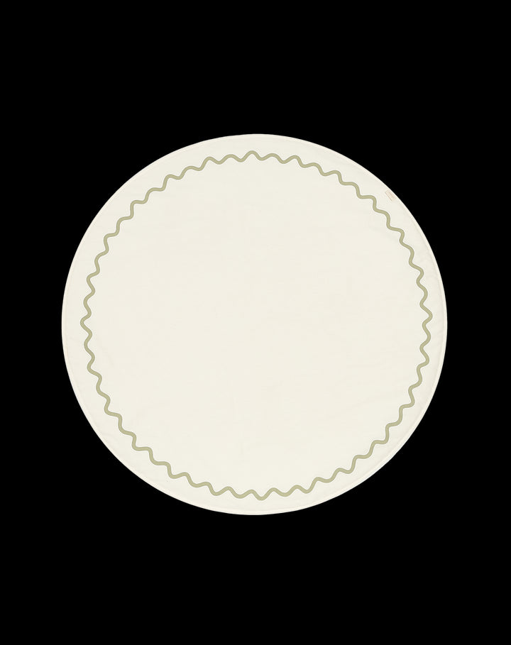 Nobodinoz Speelmat Vibes in groen biologisch katoen – zacht, stijlvol en veilig voor baby’s en peuters.