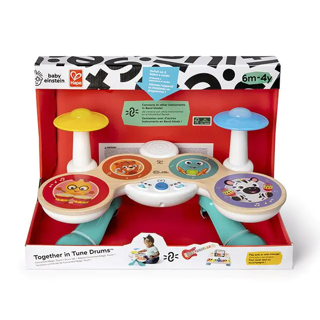Kind bespeelt het Magic Touch drumstel Drum Together In Tune van Hape Toys