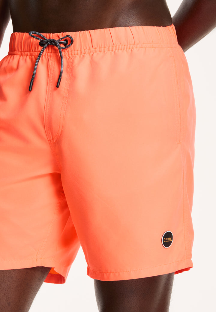 Shiwi Neon Orange Zwemshort Adult Mike met rekbare tailleband