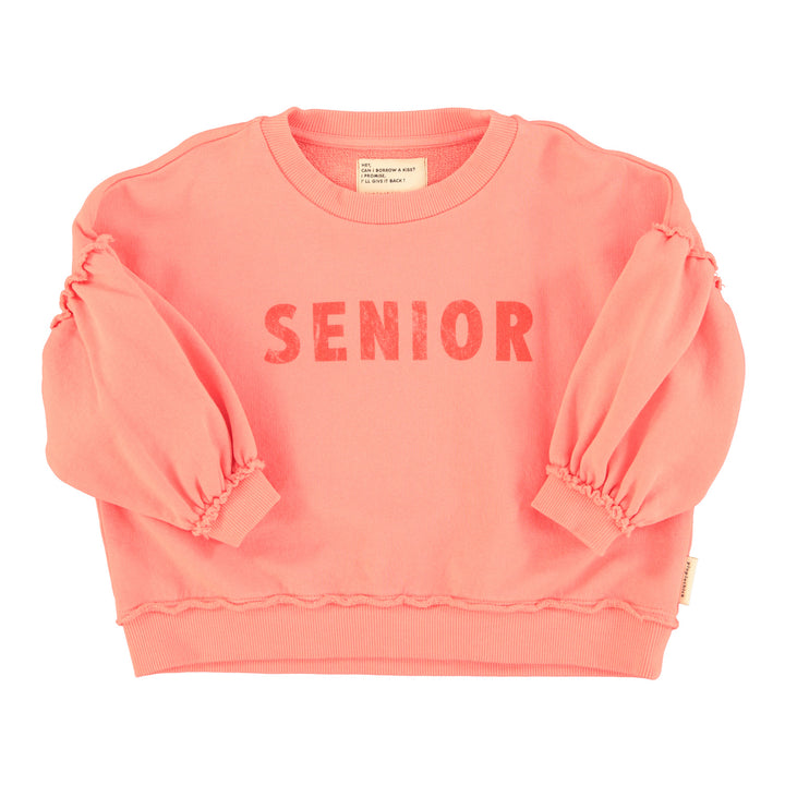 Roze sweater van Piupiuchick met Senior print, ruches op de mouwen en kersenprint op de achterkant