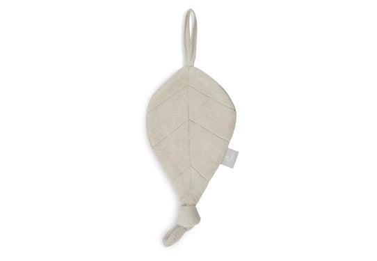 Jollein fopspeendoekje in nougatkleurige badstof in blaadjesvorm met knoopje