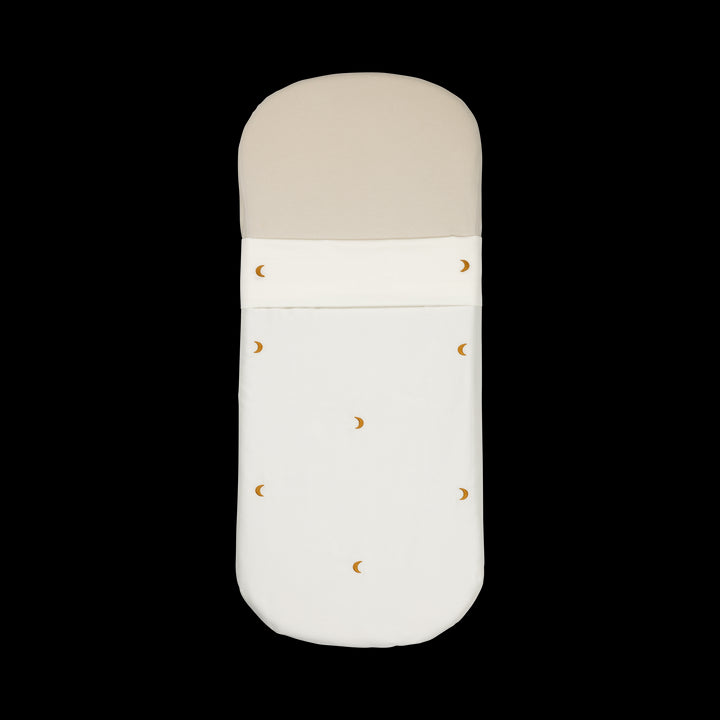 Zijdezacht baby laken van Joolz in Sunset Ivory met borduurwerk van biologisch katoen