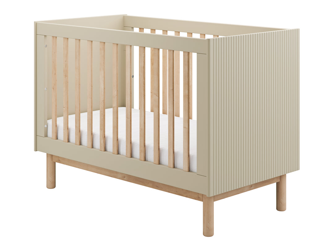 Champagne Pinio Miloo babybed met afneembare zijde en geribbelde panelen

