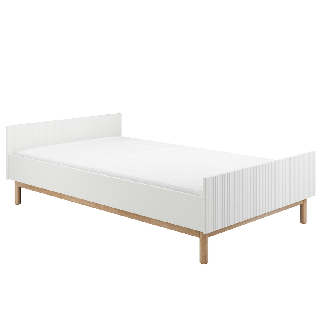 Wit twijfelaarbed Pinio Miloo 120x200 cm met verstelbare lattenbodem