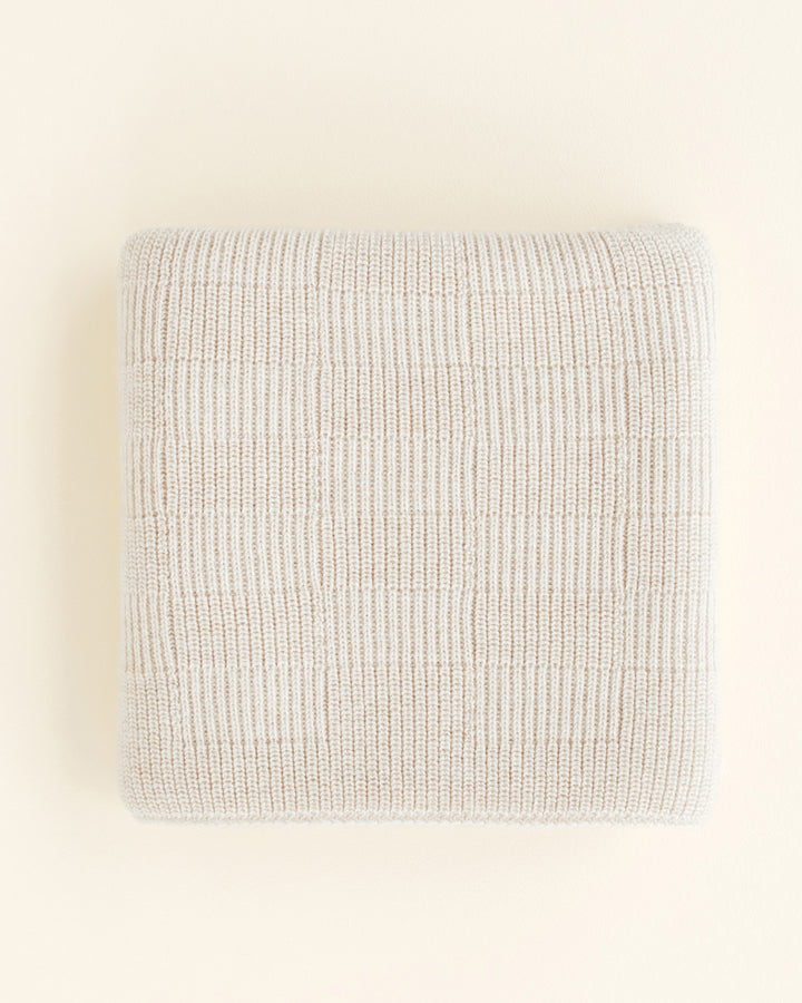 Hvid Ivy deken in Cream met geribbelde structuur, 70 x 95 cm