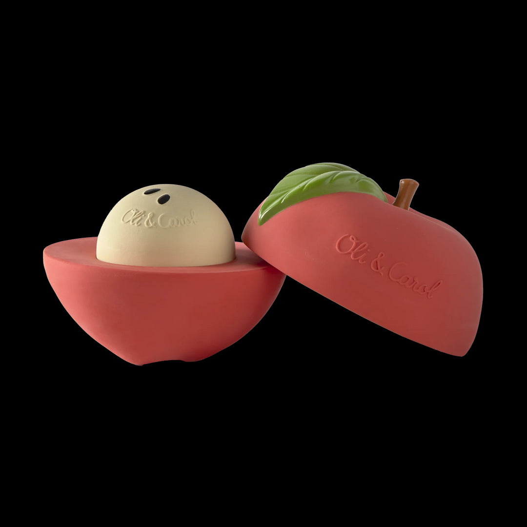 Oli & Carol Pepa the Apple stapelspeeltje van natuurlijk rubber