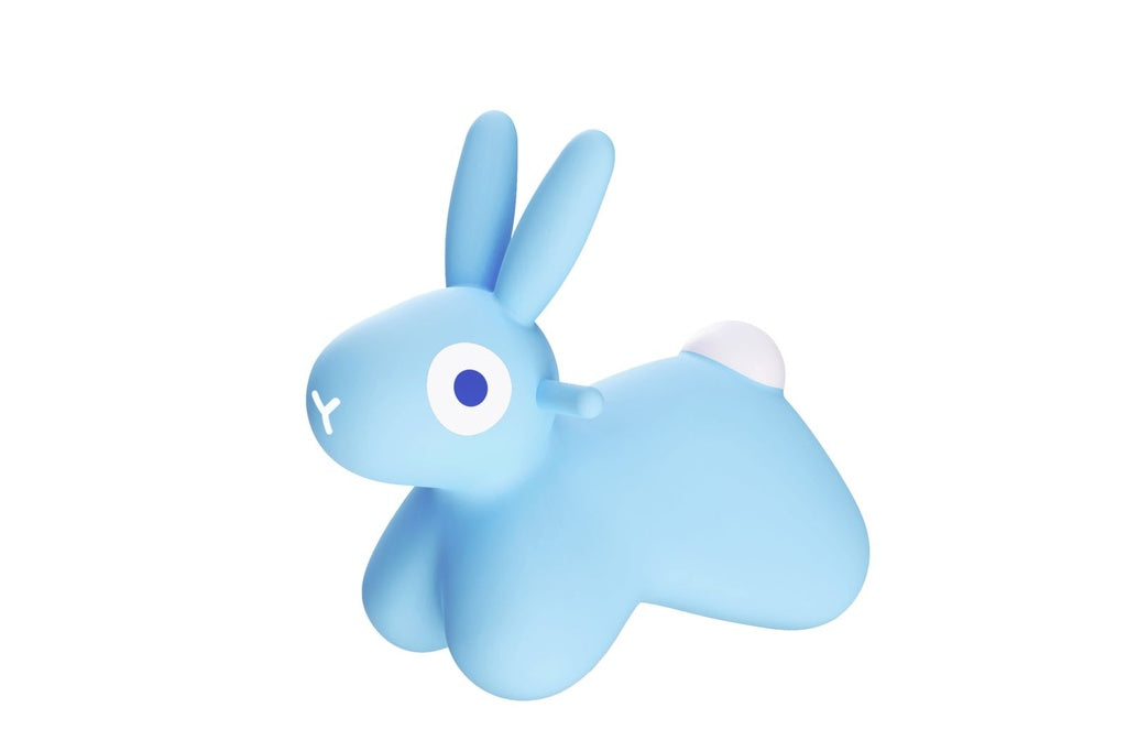 Kleurrijk springkonijn Hoppi Bunny van Quut op een speelmat