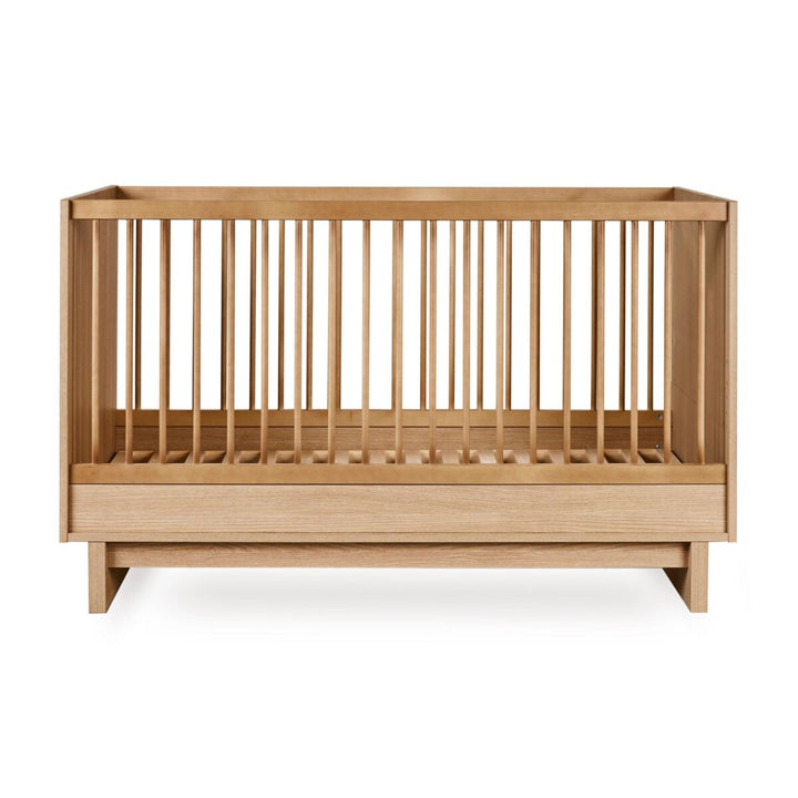 Quax Kyo meegroeibed 70x140 cm in warme Honey Ash kleur met houten poten