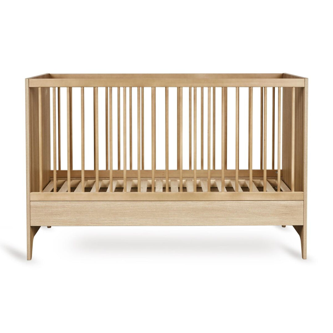 Quax Tsugi meegroeibed 70x140 cm in warme Honey Ash kleur met houten poten