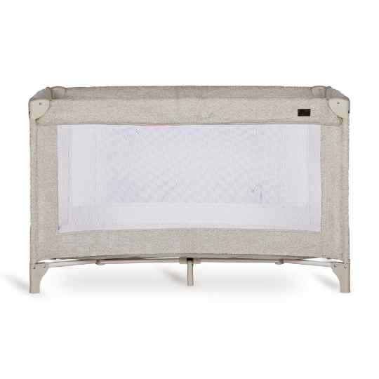 Compact opvouwbaar Quax reisbedje 60 x 120 cm in zachte Boucle Sheep stof