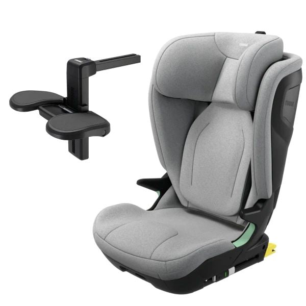 Thule Palm Booster autostoel met voetensteun in Mid Grey, veilig en comfortabel voor kinderen.