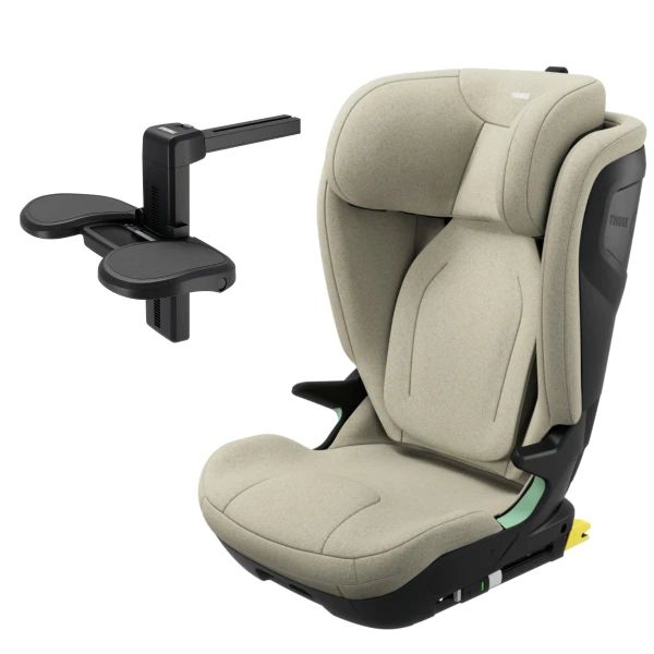 Thule Palm Booster autostoel met voetensteun in Soft Beige, ergonomisch en i-Size veilig.