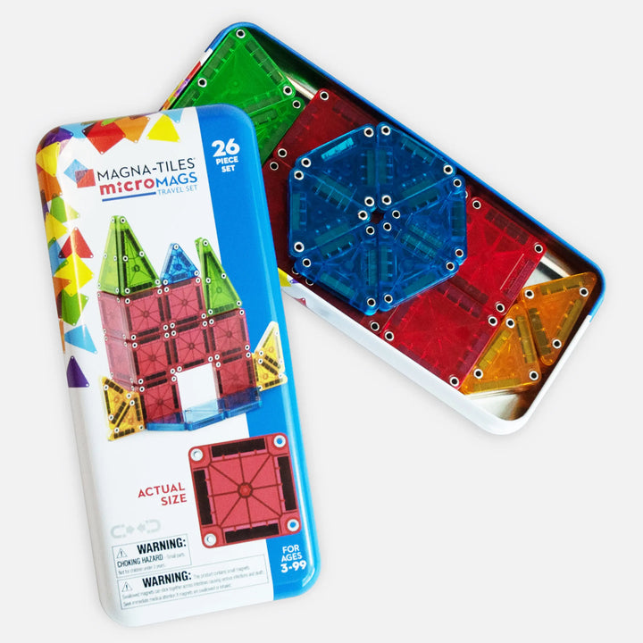 Compacte Magna-Tiles Travel set met 26 kleurrijke magnetische bouwblokken en Micromags, ideaal voor onderweg