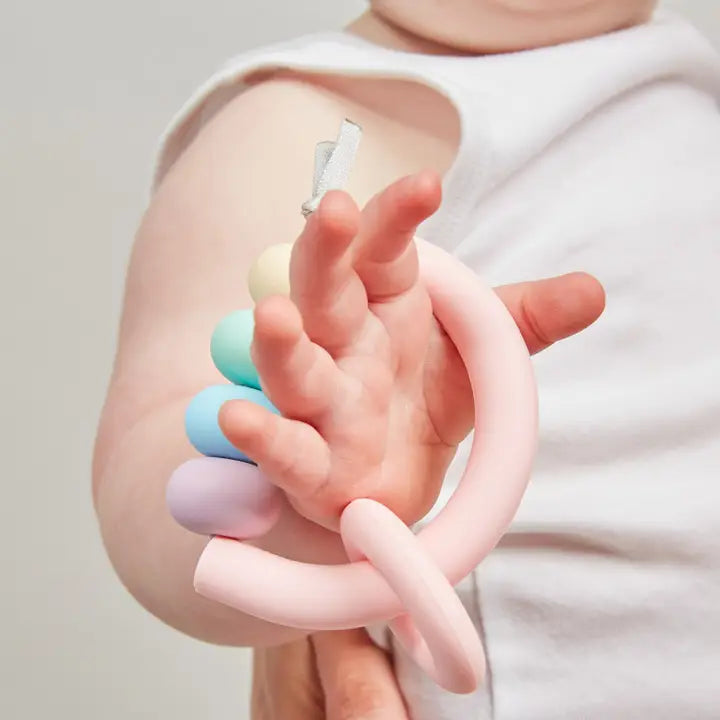 January Moon - Bijtring Rainbow Sherbet Arch