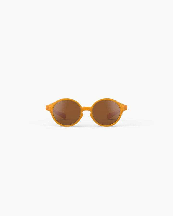 Izipizi Baby #D zonnebril Golden Canyon met zandkleurig montuur en bruine lenzen