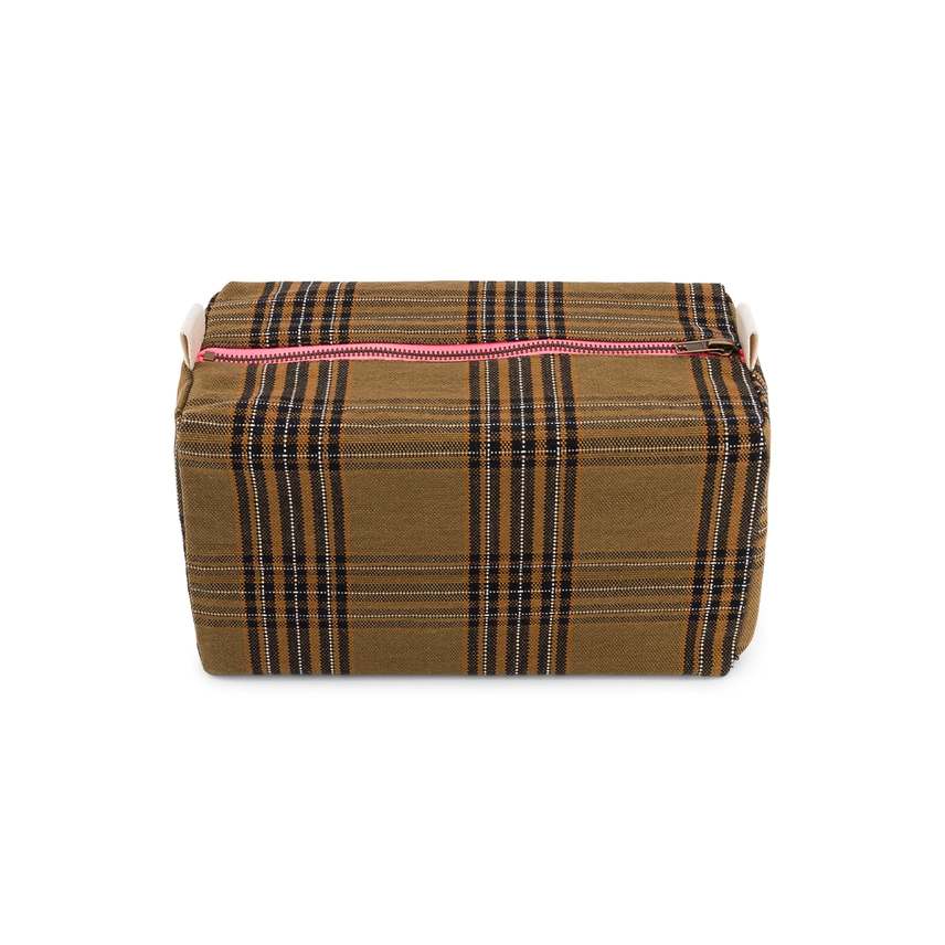 Rose In April - Toilettas Vic | Tartan