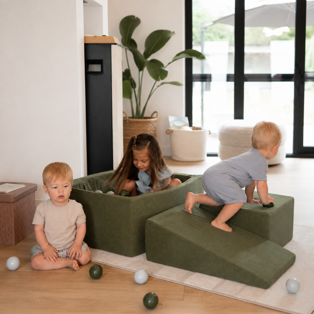 Sense2Play - 4-in-1 Foam Ball Pit Play Set Corduroy Green