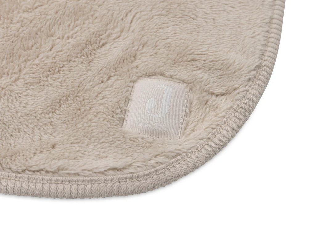 Jollein wiegdeken Basic Jersey Sherpa 75x100cm in Warm Sand