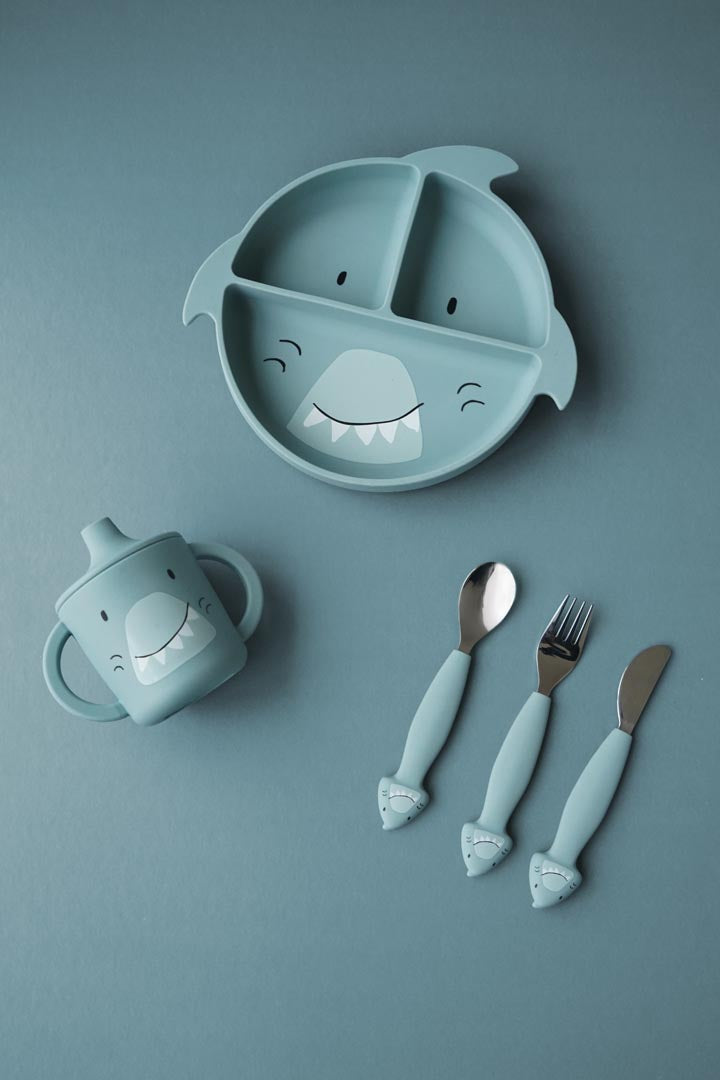 Siliconen tuitbeker Mr. Shark van Trixie met handvatten
