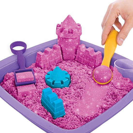 Kinetic Sand set met roze glitterzand, vormpjes en zandbak