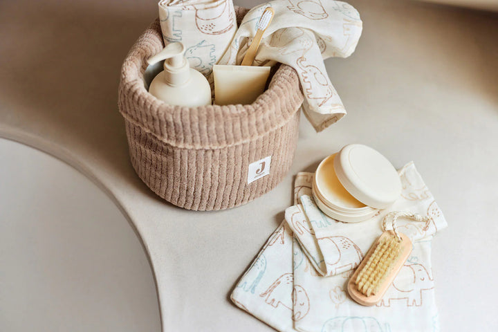 Jollein commodemandje Cloudy Rib Milky Coffee voor op de commode